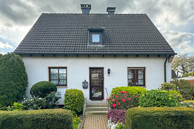 Fachwerk-Einfamilienhaus Fachwerk-Einfamilienhaus Fachwerk-EinfamilienhausFachwerk-Einfamilienhaus Fachwerk-Einfamilienhaus